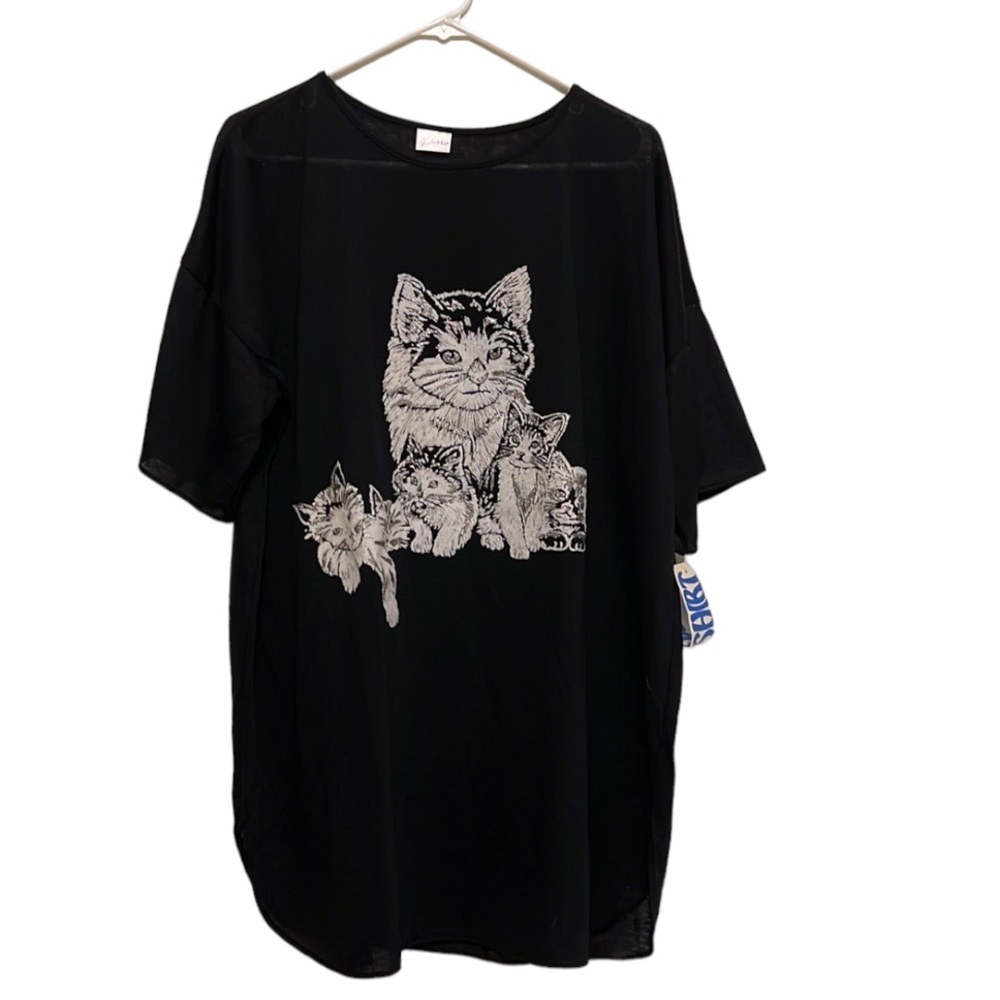 🏷 vintage NWT deadstock fredericks of Hollywood oversized cat night shirt